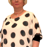 LARGE SPOT LONG DIPPED HEM BUTTON SLEEVE BLOUSE