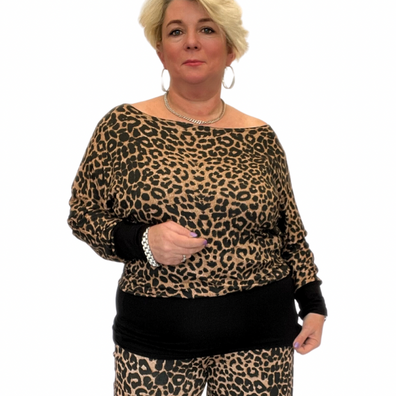 LEOPARD PRINT TWO PIECE OUTFIT SET PALAZZO TROUSERS + BATWING TOP