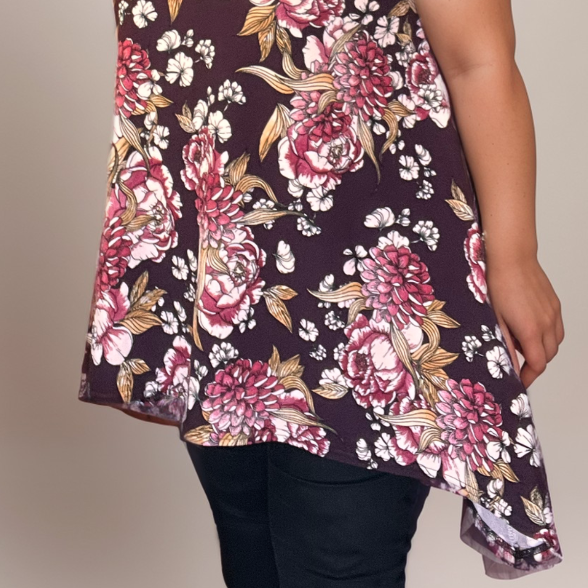 Plus-Size Wine Floral Crepe Swing Top with Hanky Hem