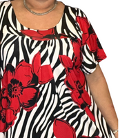 ROCKTHOSECURVES RED WHITE BLACK SWIRL SHORT SLEEVE A-LINE SMOCK TOP