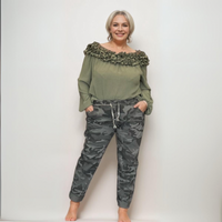 Stretch Camo-Print Denim Magic Trousers / Jeans