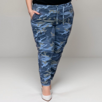 Stretch Camo-Print Denim Magic Trousers / Jeans