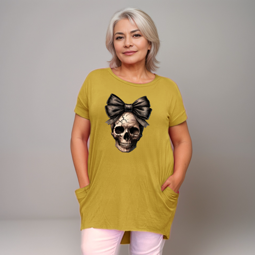Long Dipped-Hem Skull with Bow T-Shirt with Side Pockets