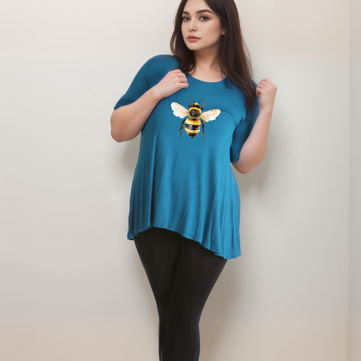 Plus‑Size Bee Print Swing Top with Button Half-Sleeves