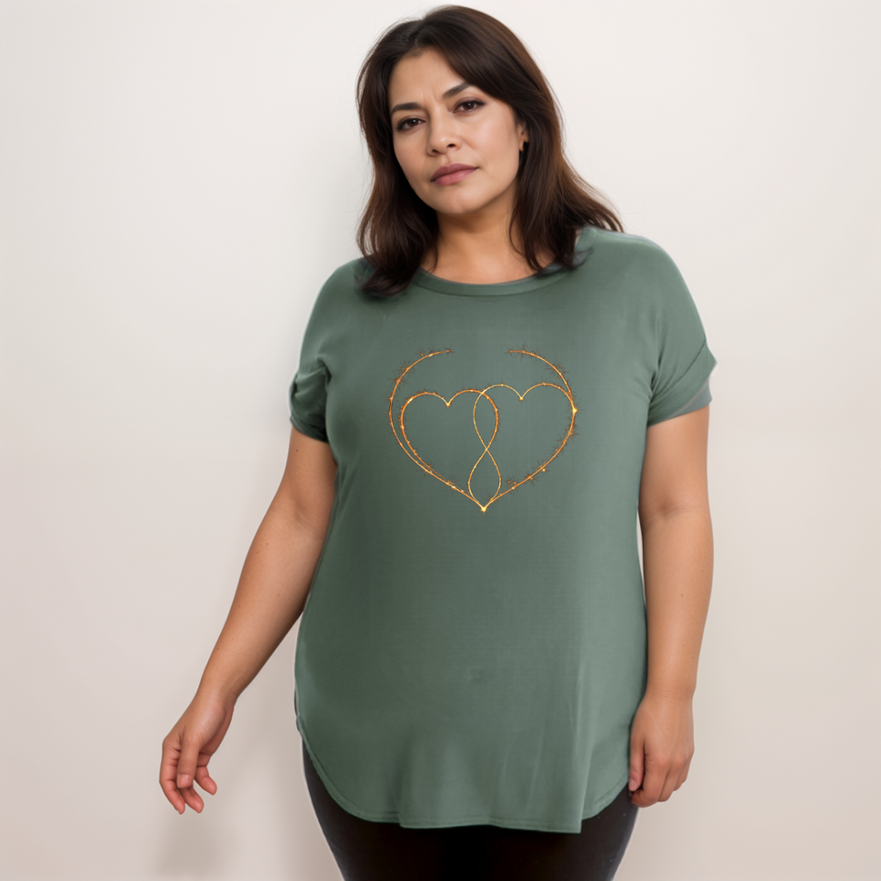 Thorn Hearts Dipped Hem T-ShirtKHAKI / UK 14