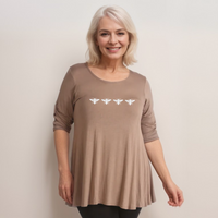 4 Bees Print Plus-Size Button Sleeve Swing Top
