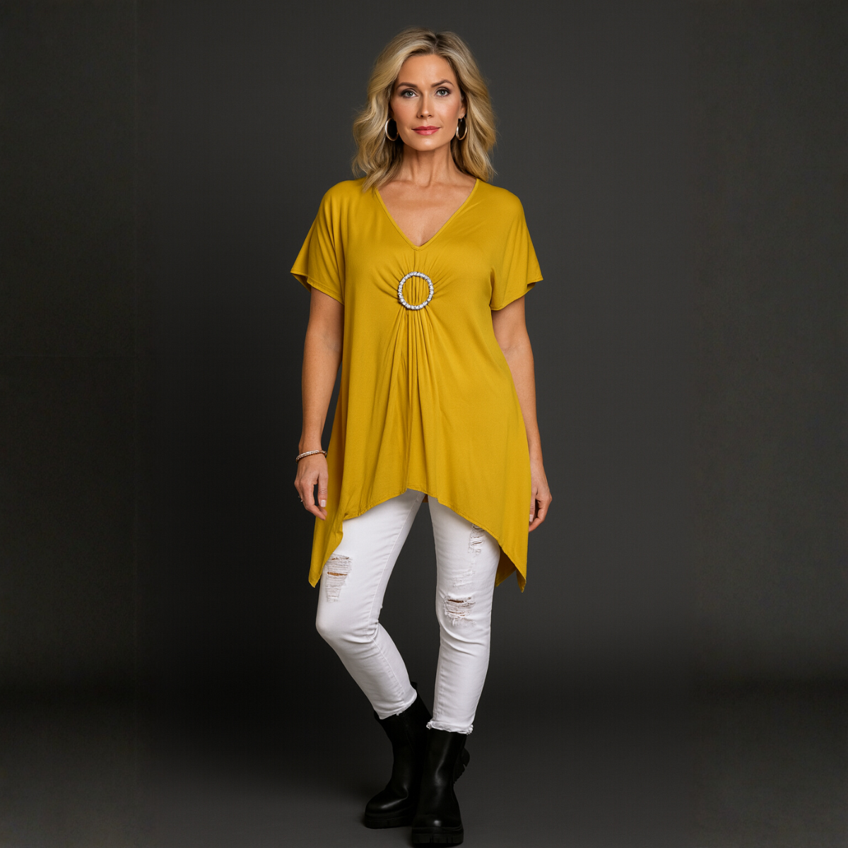 Hanky Hem Short Sleeve V‑Neck Top with Circle Brooch
