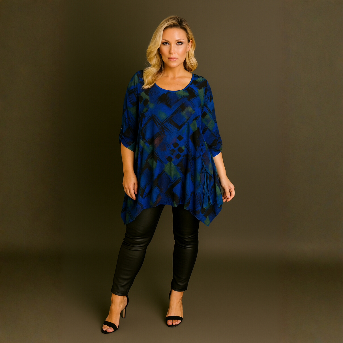 Tassel Pocket Cotton Hanky Hem Blouse