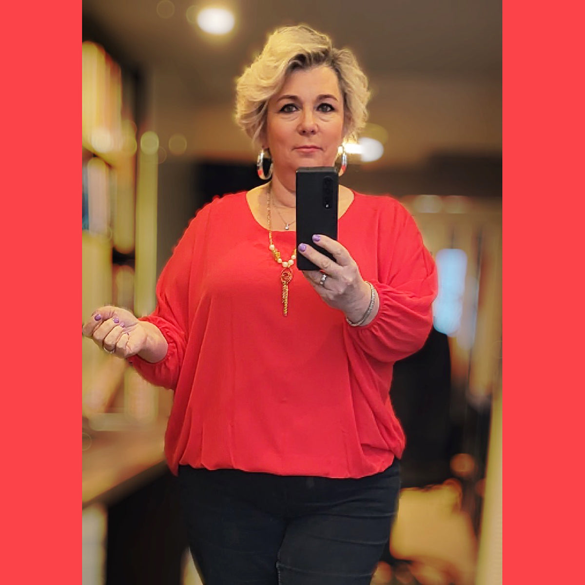 ROCKTHOSECURVES LINED BATWING BLOUSE WITH NECKLACE