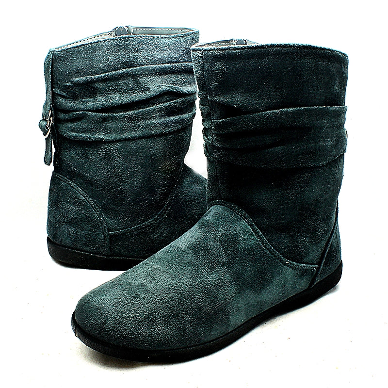 ROCKTHOSECURVES Grey suedette flat snugg fitting boots buckle back + fleece lining