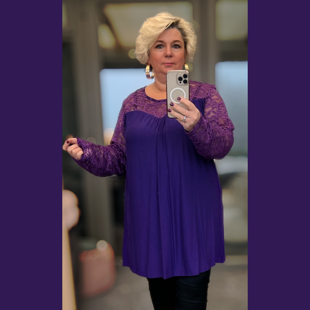 LONG SLEEVE TUNIC TOP WITH V LACE NECK AND SLEEVES