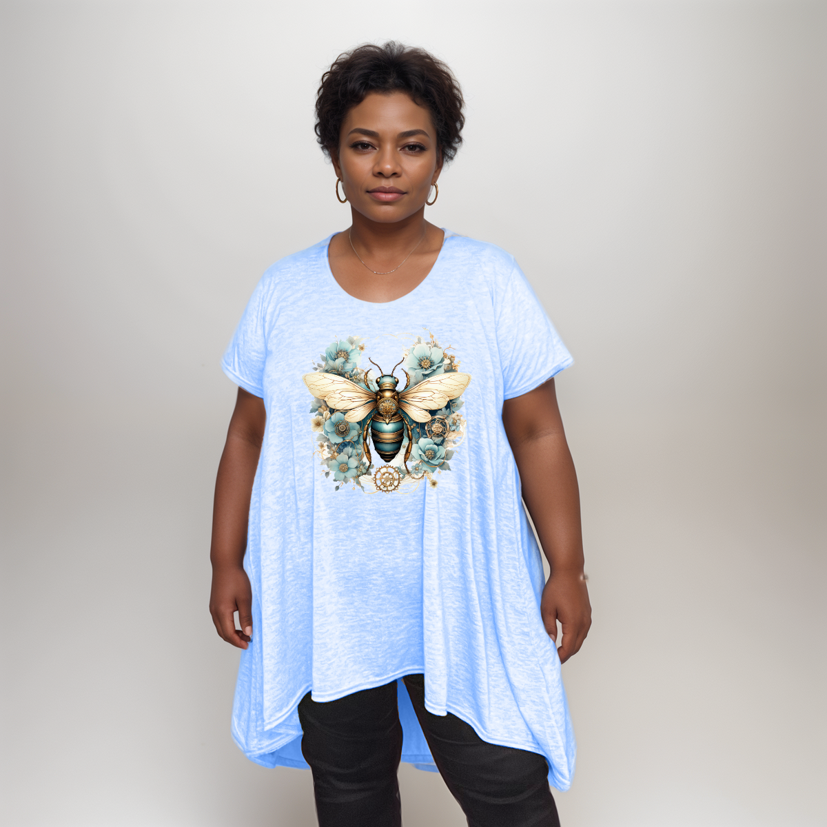 Plus‑Size Bee Print Pastel Short Sleeve Swing Top with Hanky Hem