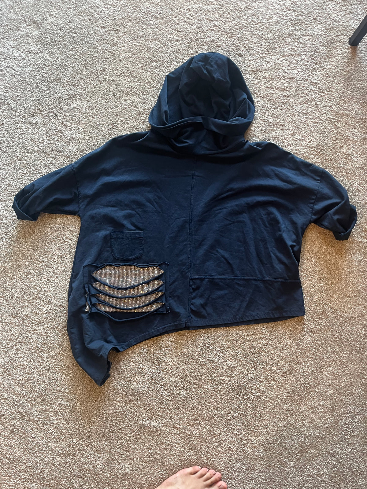 Oversized hoodie/poncho dipped hem (side) sequins + rips