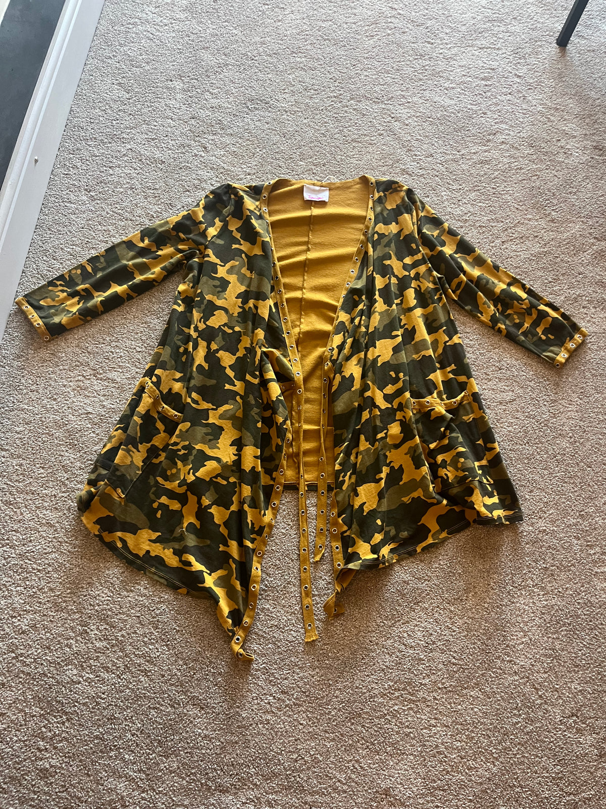 waterfall design studded/long/camo jacket