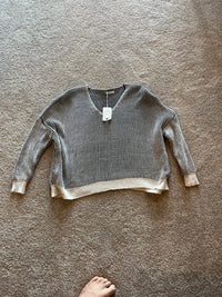 Small knit-jumper-V neck with coloured alternative stripe
