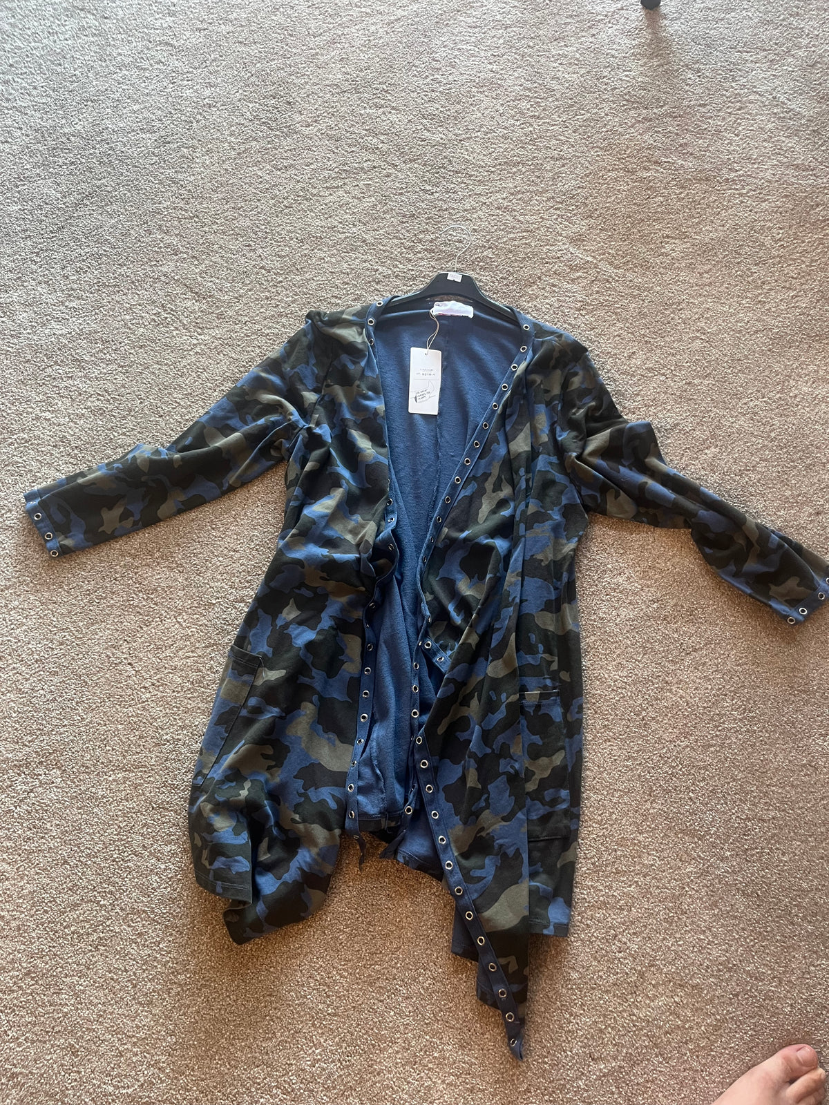 waterfall design studded/long/camo jacket