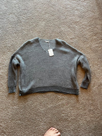Small knit-jumper-V neck with coloured alternative stripe