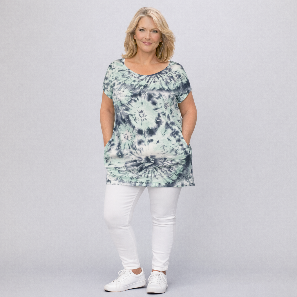 Mint Tie-Dye Dipped Hem T-shirt with Pockets