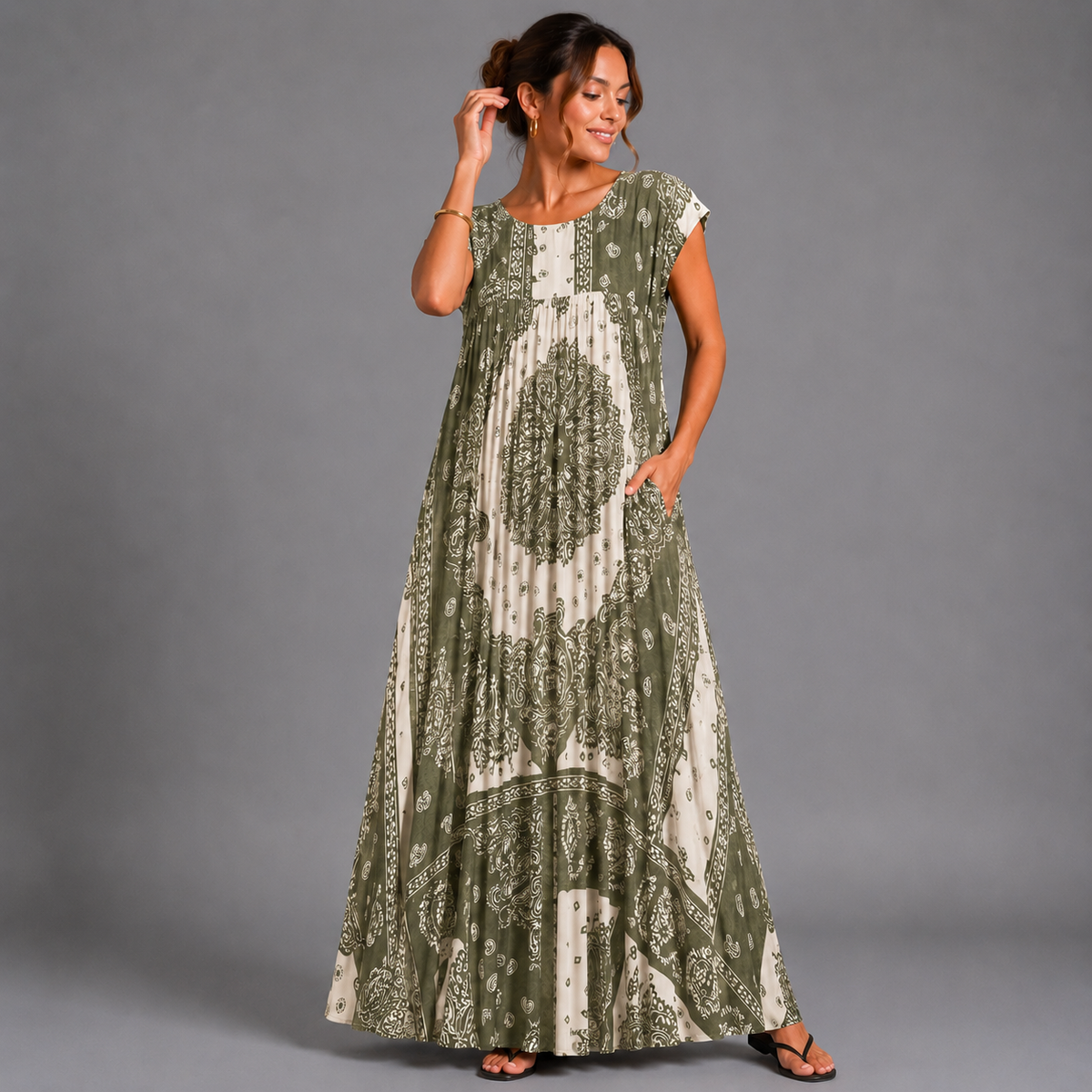 Pleated Tile Print Maxi Dress with Pockets