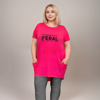 TOTALLY FERAL LONG POCKET T-SHIRT