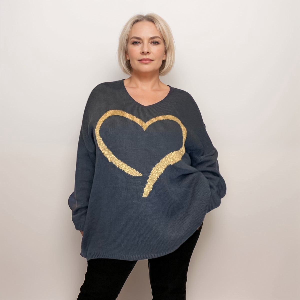 ROCKTHOSECURVES OVERSIZED V-NECK JUMPER WITH LARGE GOLD HEART