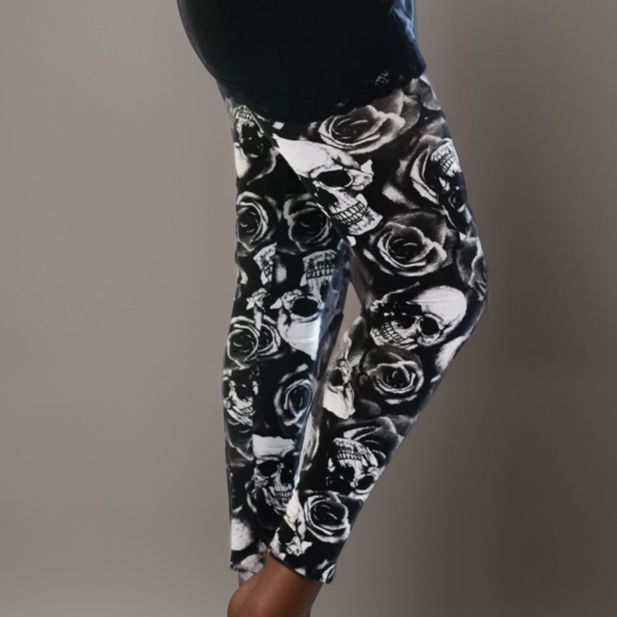 ROCKTHOSECURVES SKULLS AND ROSES HIGH WAIST LEGGINGS