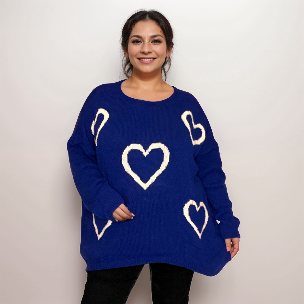 SCOOP HEM OVERSIZED KNITTED JUMPER WITH HEARTS