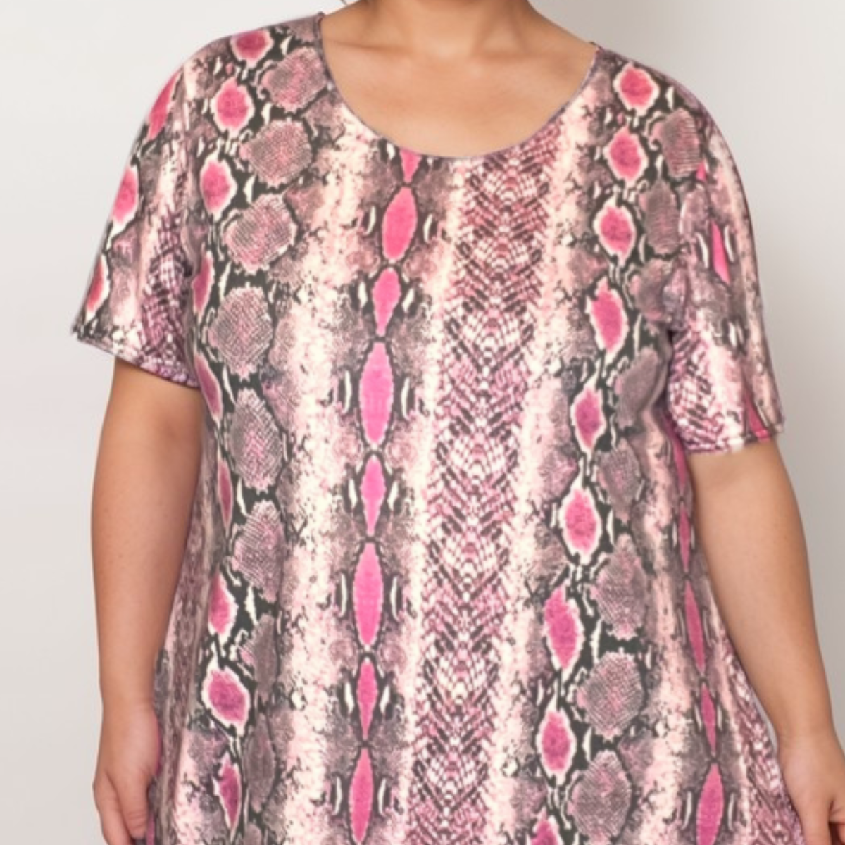 SNAKE PRINT SHORT SLEEVE SWING TOP