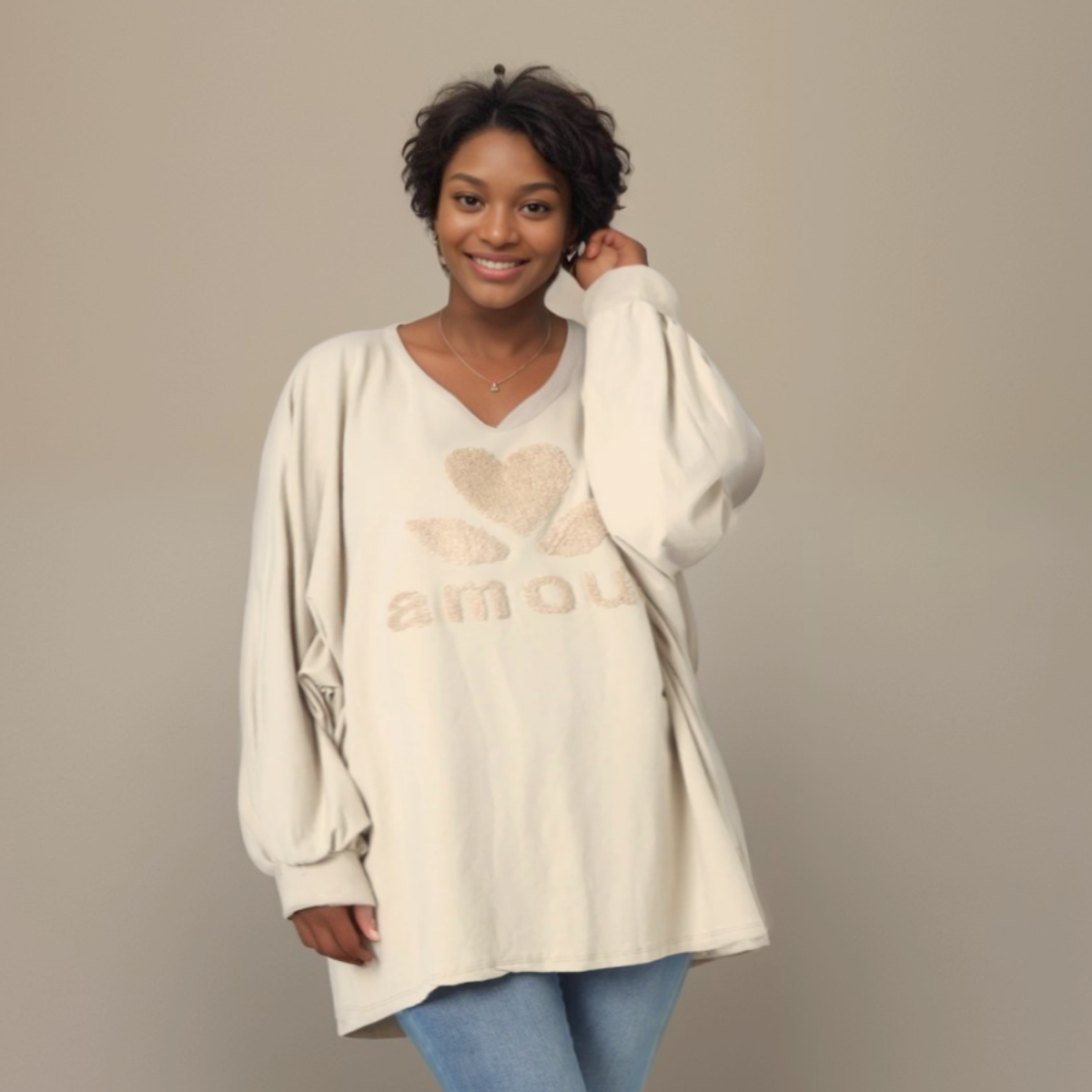 V NECK LONG SLEEVE BATWING TOP WITH FLUFFY AMOUR LOGO