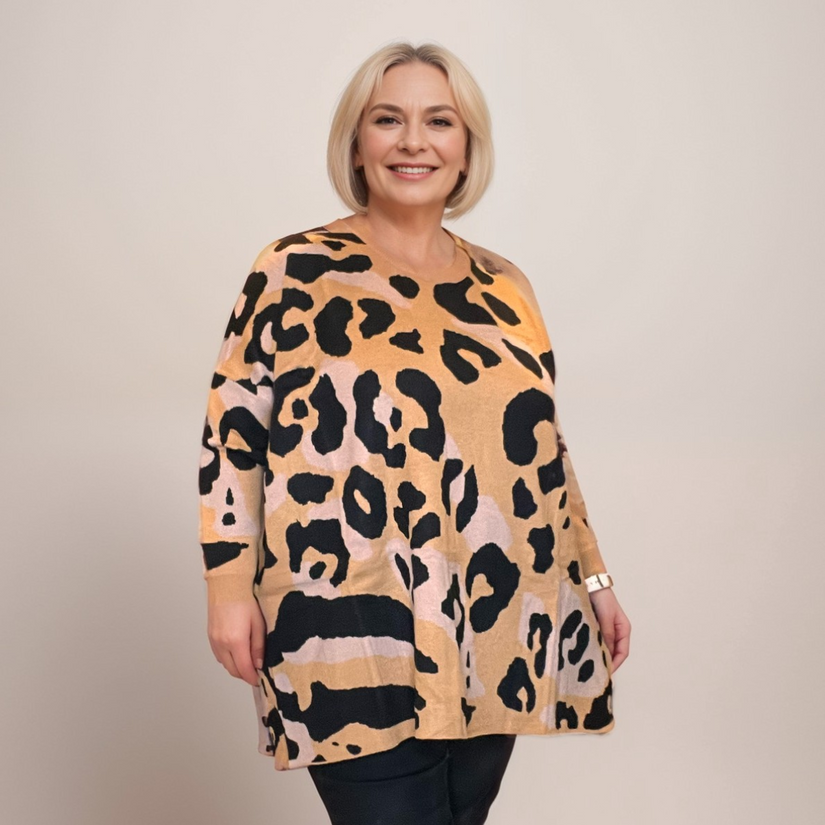 ANIMAL PRINT LONG LENGTH JUMPER