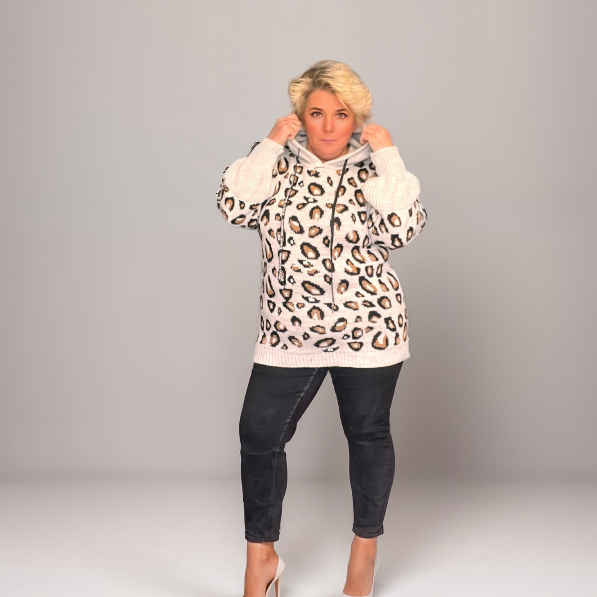 CHUNKY KNITTED LEOPARD PRINT JUMPER HOODIE