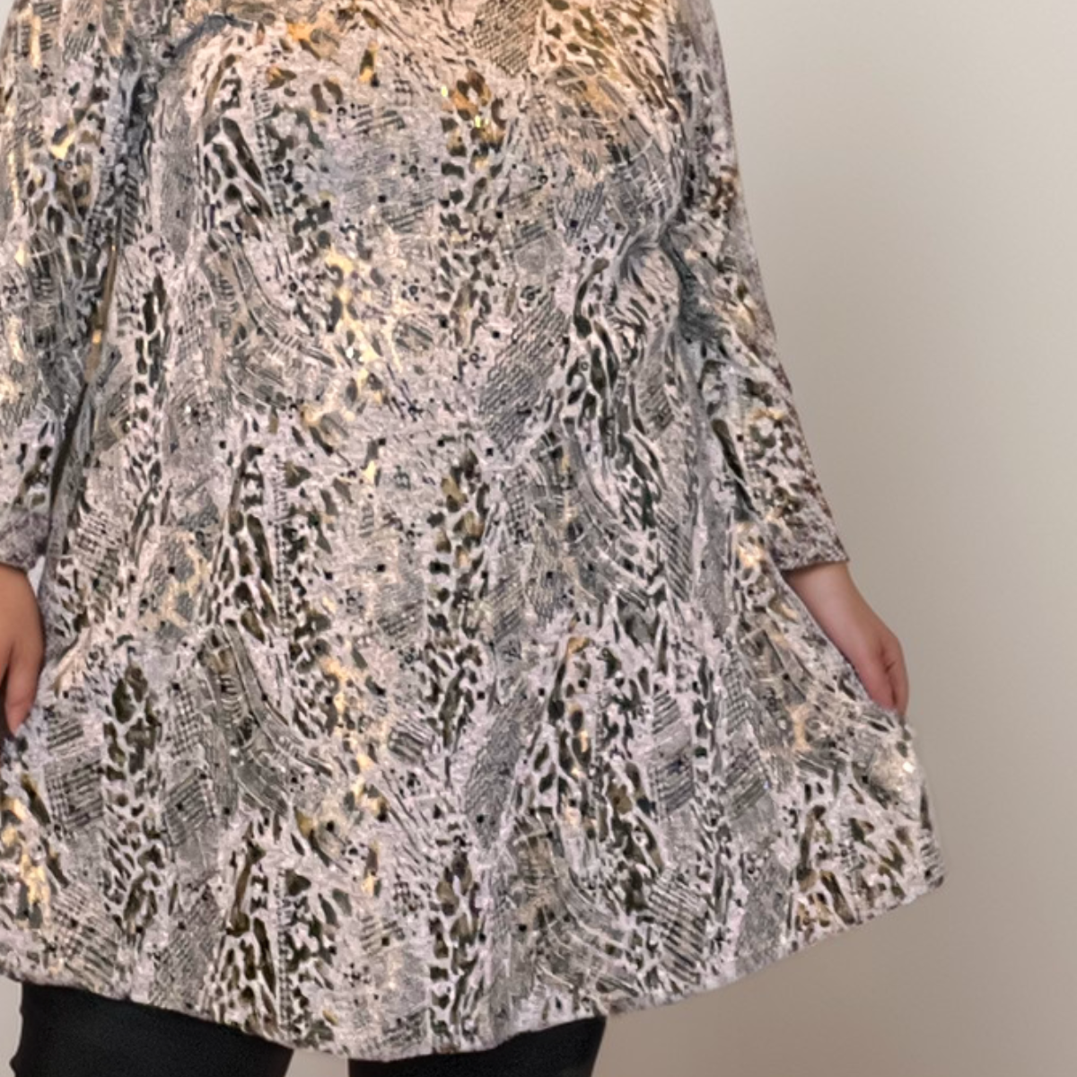 GREY BRONZE 3/4 SLEEVE SWING TOP