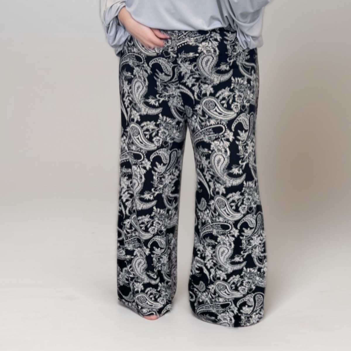 BLACK PAISLEY ELASTICATED PALAZZO TROUSERS