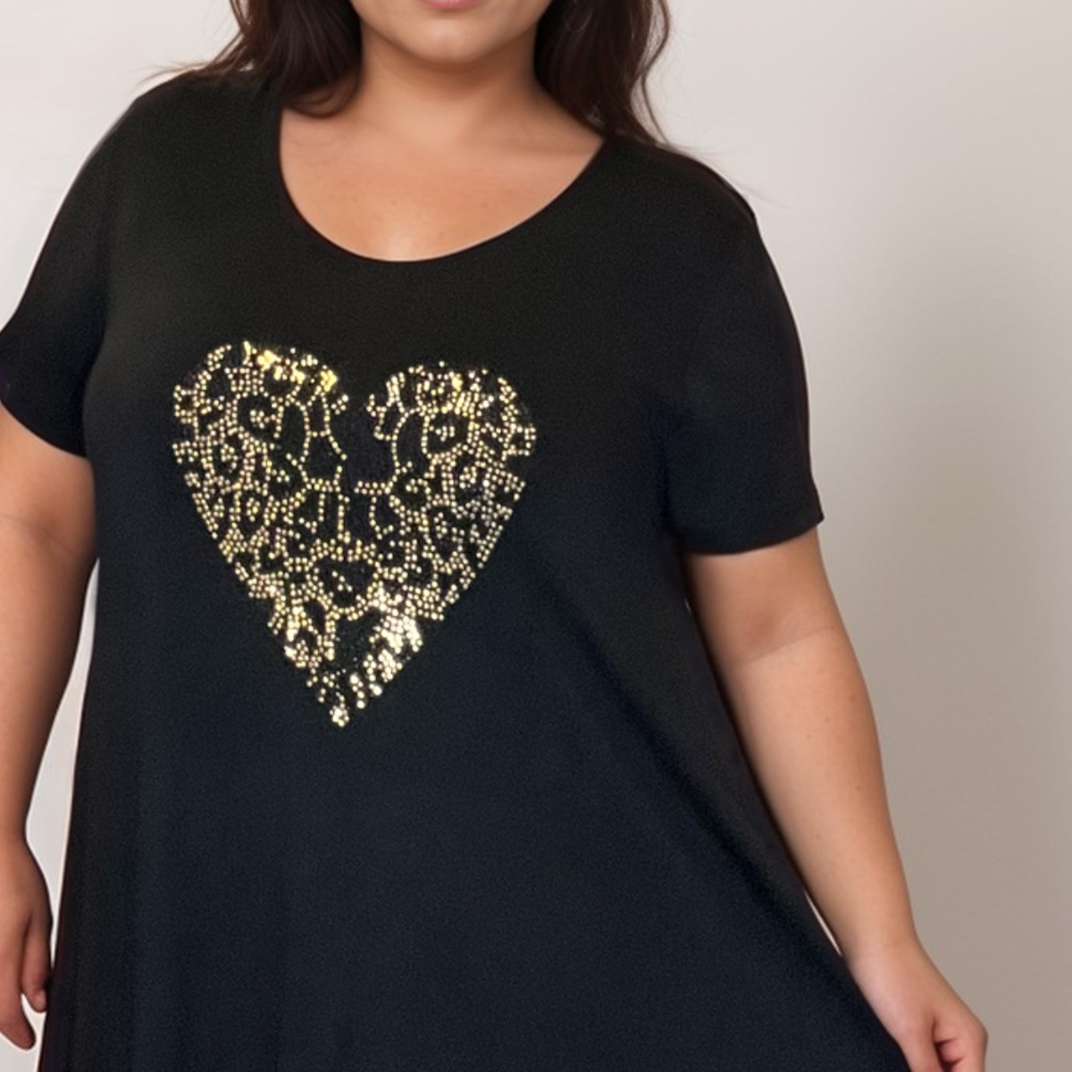 STUDDED HEART HANKY HEM LONG TOP