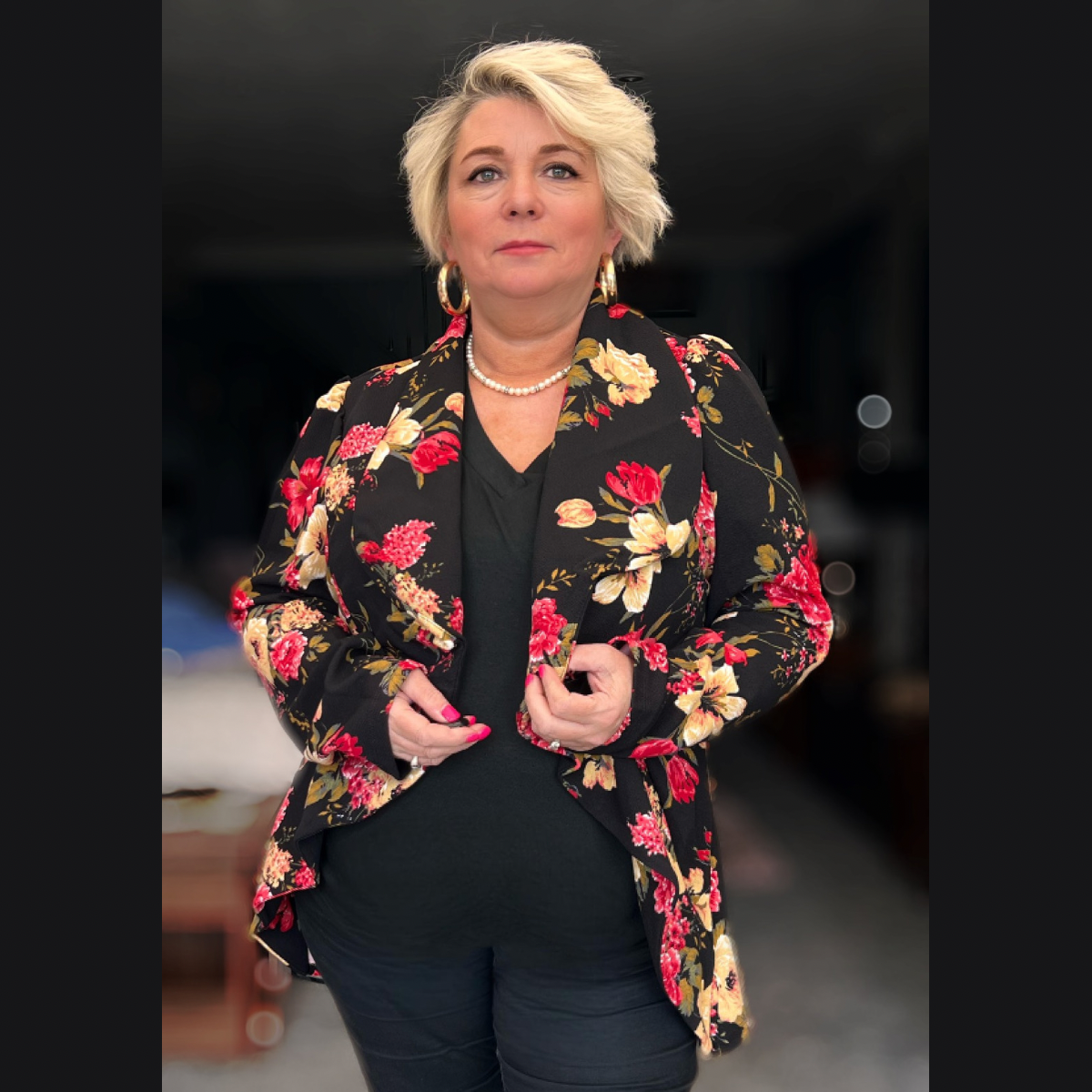 BLACK RED FLORAL WATERFALL FRONT BLAZER / JACKET