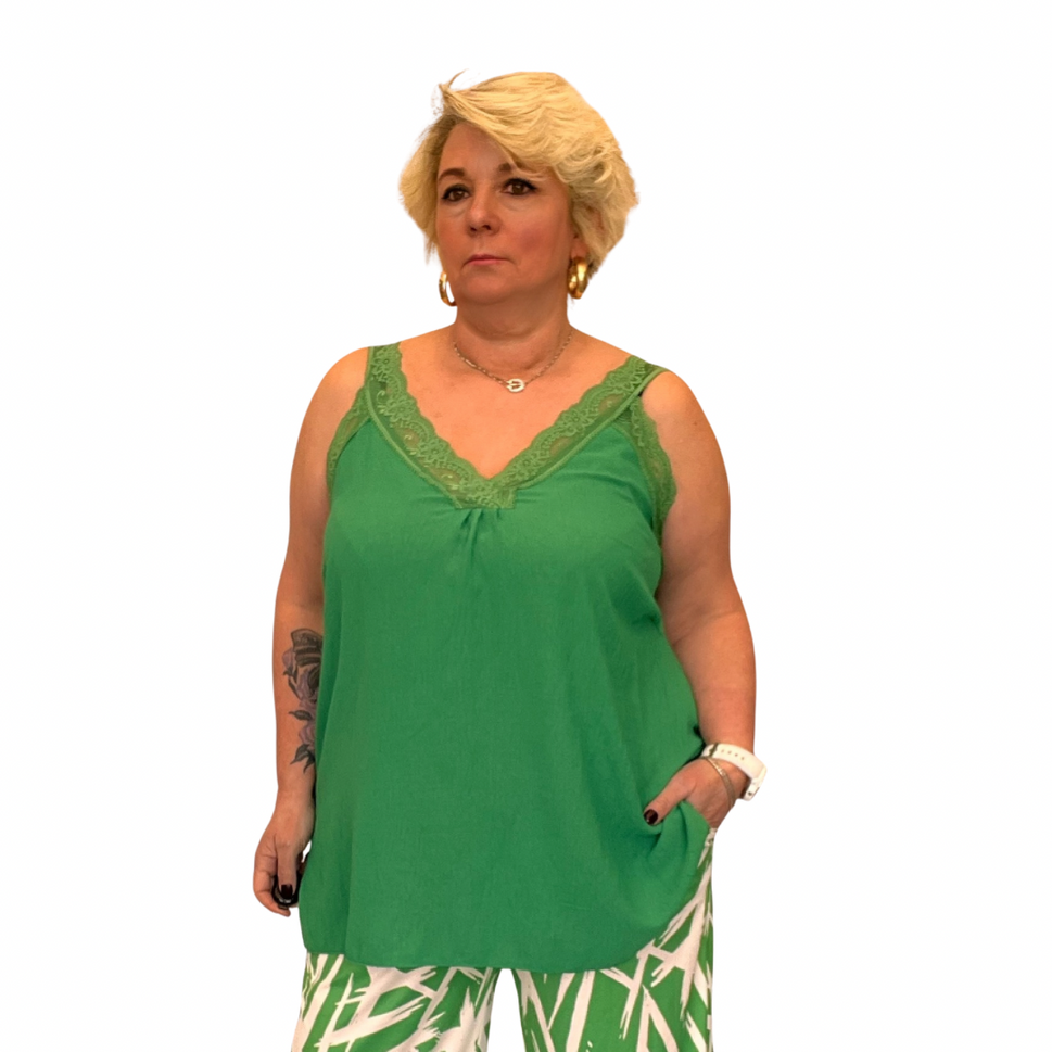 LACE EDGED SLEEVELESS BLOUSE / VEST TOPGREEN / UK 16-18