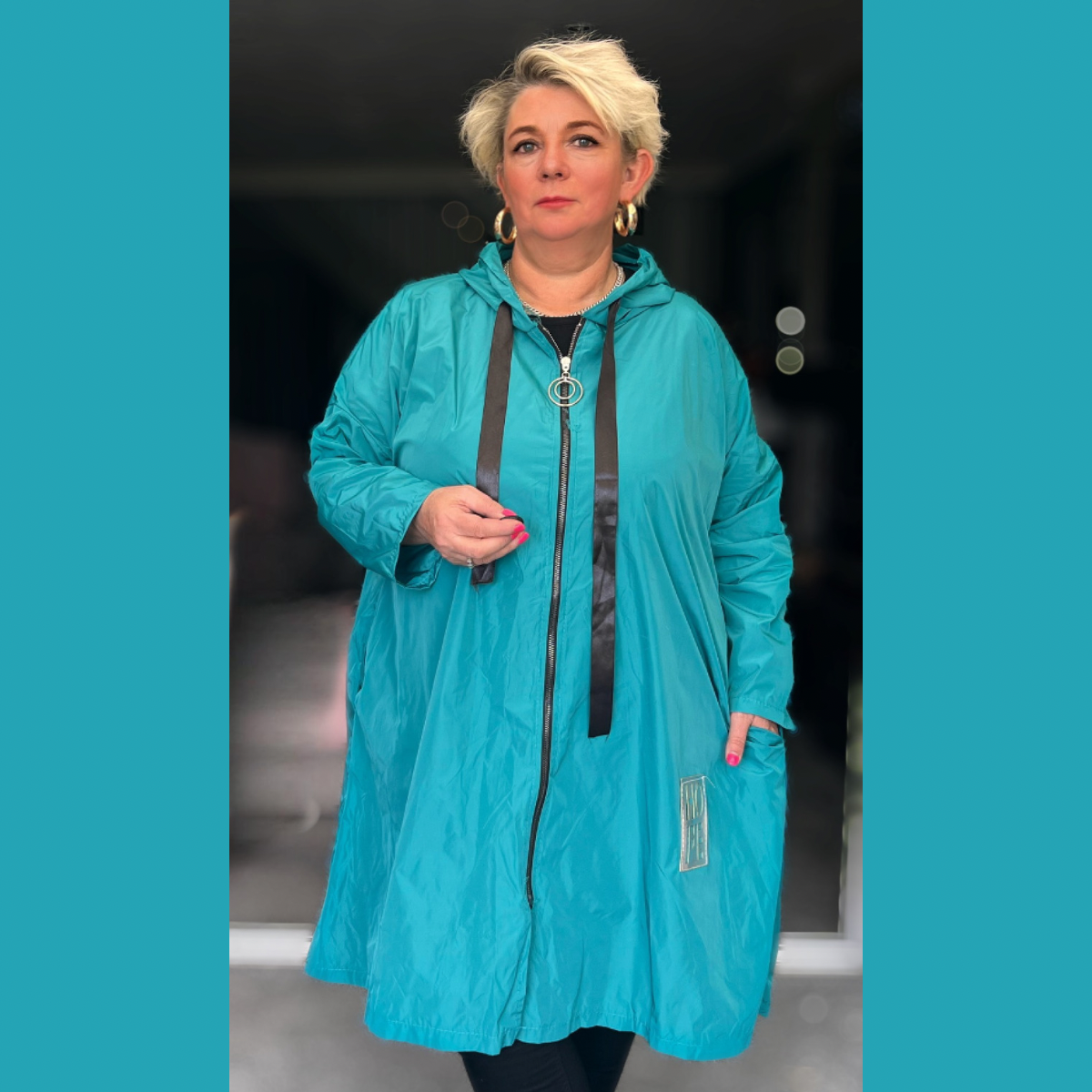 A LINE LOOSE FITTING DIPPED HEM JACKET MAC COAT WITH HOOD PLUS