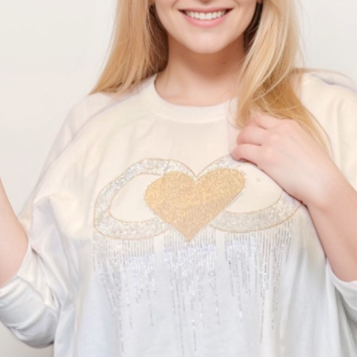 STUDDED HEART HANKY HEM TOP