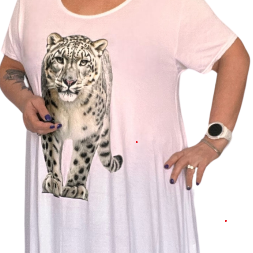 SHORT SLEEVE HANKY HEM LONG TOP WITH LEOPARD FRONT