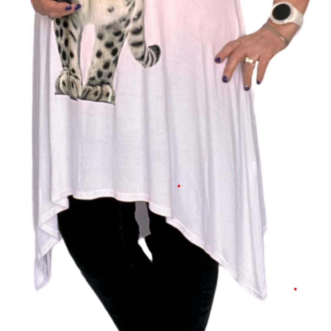 SHORT SLEEVE HANKY HEM LONG TOP WITH LEOPARD FRONT