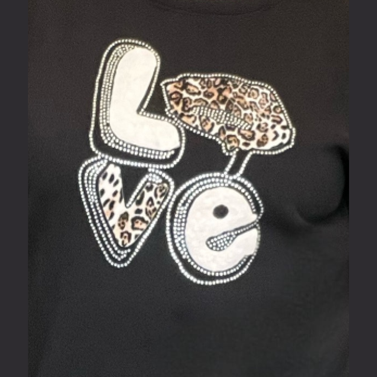 FLEECE INNER SWEATSHIRT / JUMPER WITH STUDDED LOVE TO FRONT