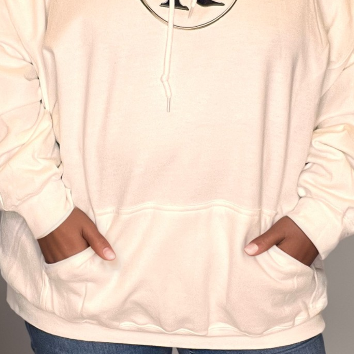 ROCKTHOSECURVES SIGNATURE R BEE HOODY