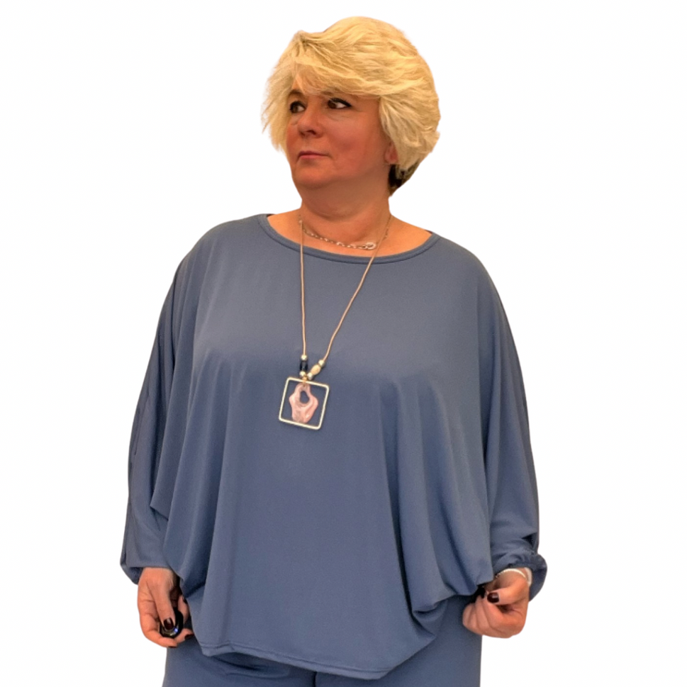 OVERSIZED BATWING BLOUSE / TOP WITH NECKLACEPALE BLUE / UK 12-14