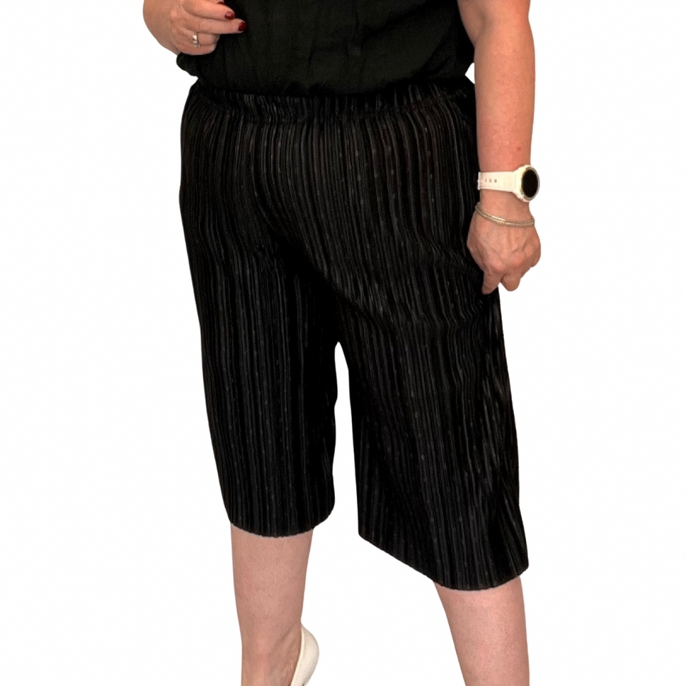 PLAIN CRINKLE PLEATED ELASTIC WAIST CULOTTES / LONG SHORTSBLACK / UK 12-14