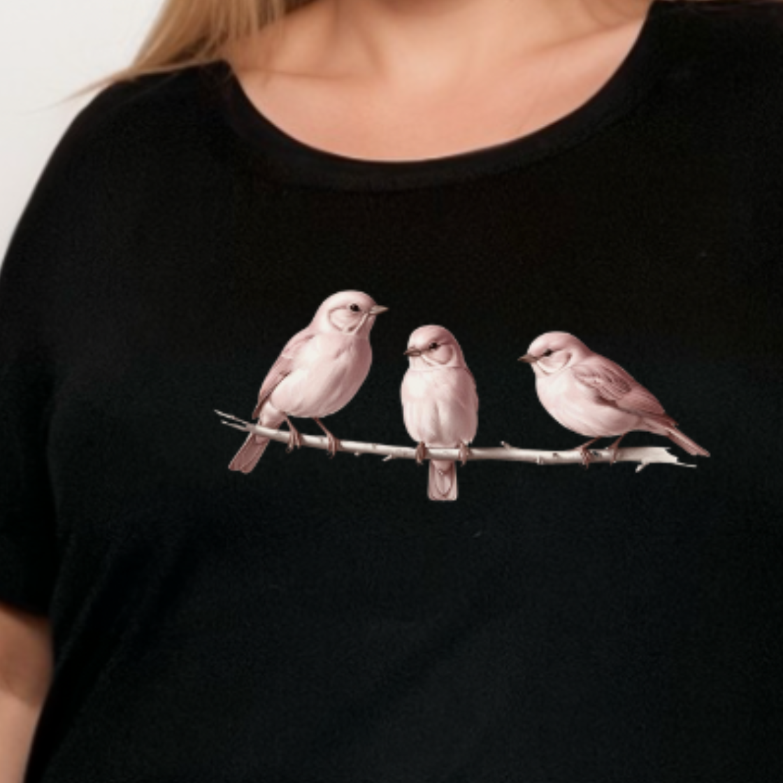 PASTEL BIRDS DIPPED HEM T-SHIRT