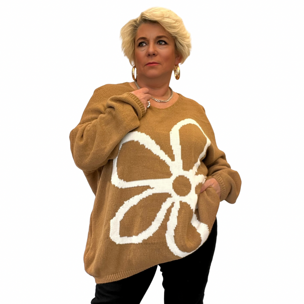 OVERSIZED V-NECK KNITTED JUMPER LARGE FLOWERTan / UK 16-18