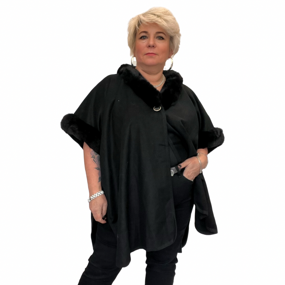 FAUX WOOL FLEECE PONCHO / CAPE WITH FAUX FUR COLLARBLACK / ONE SIZE