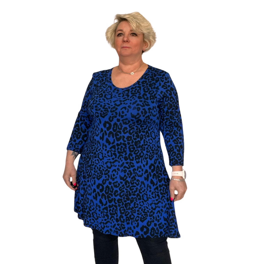 ROCKTHOSECURVES BLUE LEOPARD 3/4 SLEEVE SWING TOP