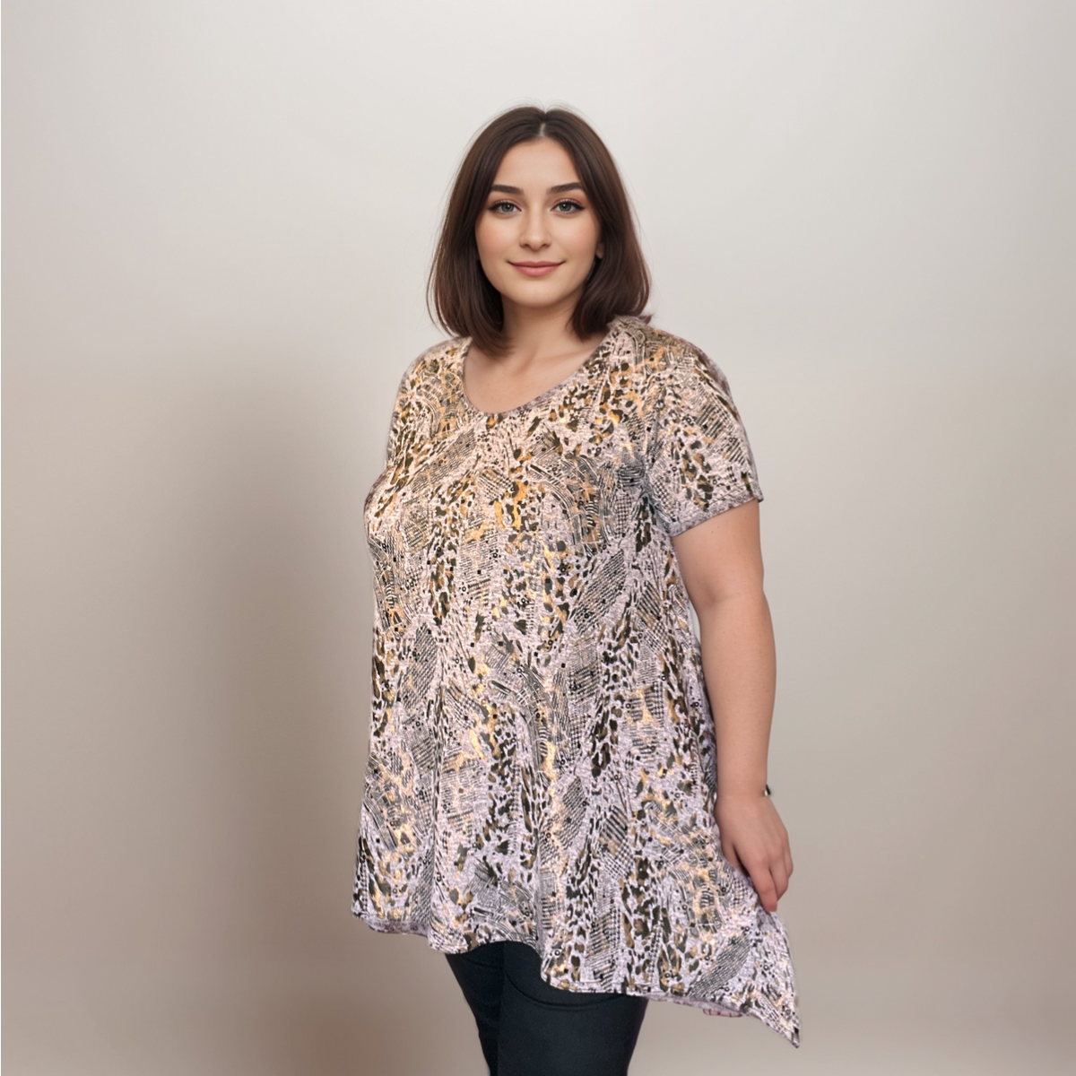 Plus‑Size Grey & Bronze Short Sleeve Hanky Hem Swing Top