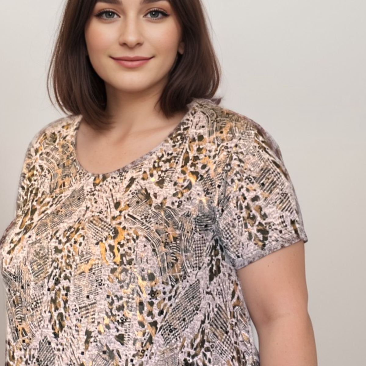 Plus‑Size Grey & Bronze Short Sleeve Hanky Hem Swing Top